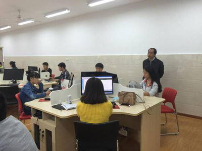 学院领导深入实训基地检查指导 推动软件销售人才培养